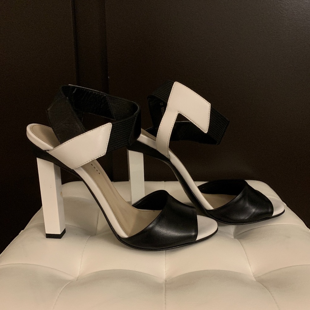Hugo Boss Black and White Heel Sandals 37